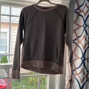 Lululemon crewneck